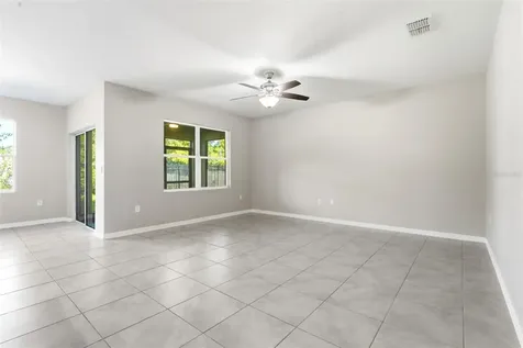 895 Lazio Circle Debary FL 32713