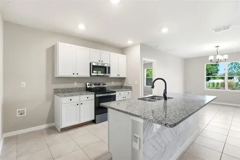 895 Lazio Circle Debary FL 32713
