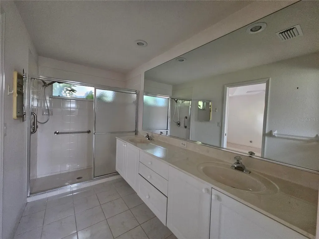6628 Deering Circle Sarasota FL 34240