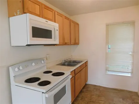 1402 Maluhia Drive Tampa FL 33612