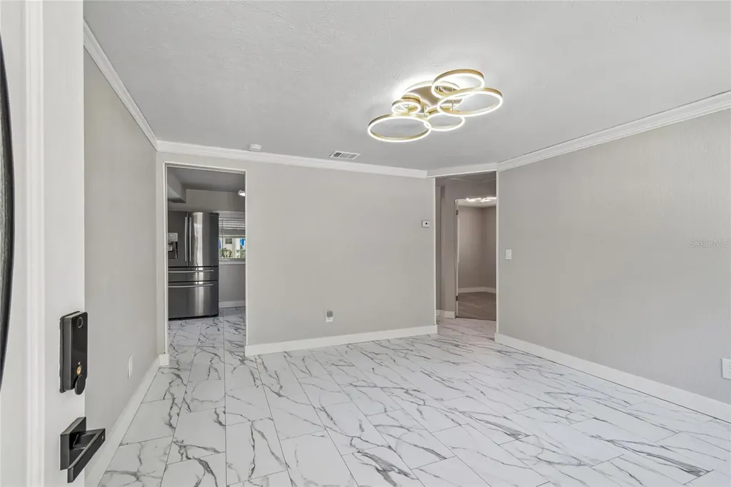 1614 E Maple Avenue Tampa FL 33604