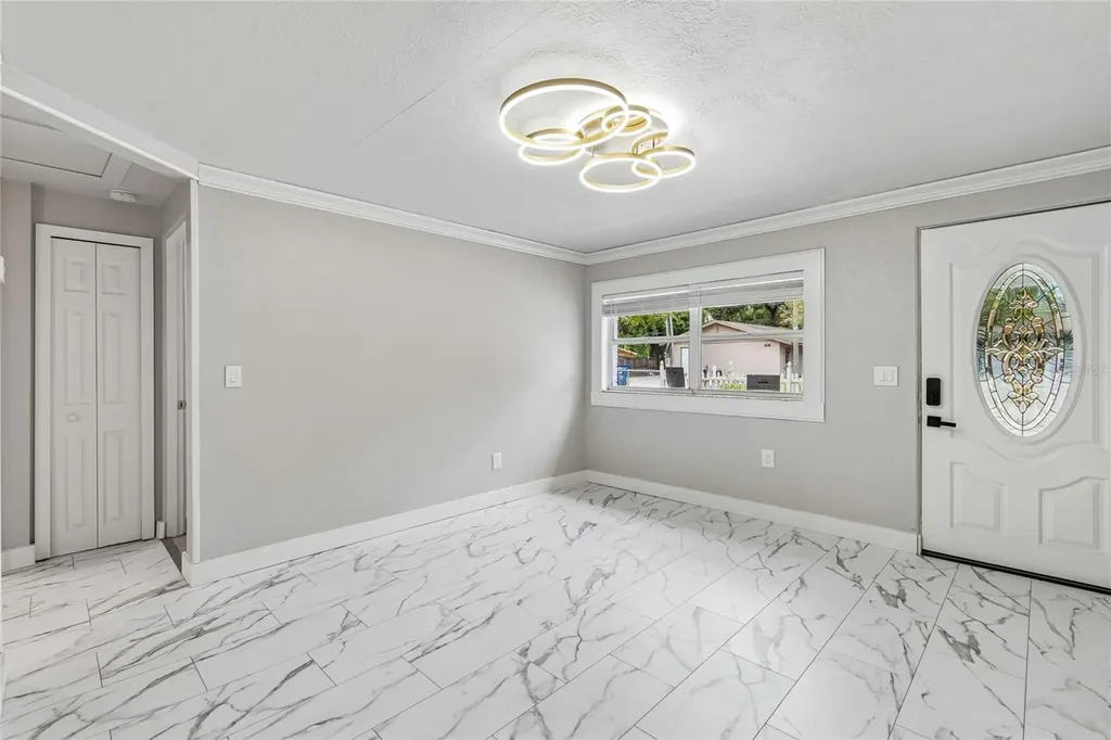 1614 E Maple Avenue Tampa FL 33604