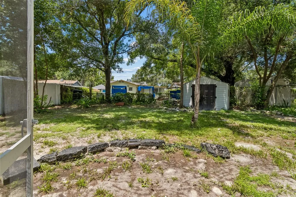 1614 E Maple Avenue Tampa FL 33604