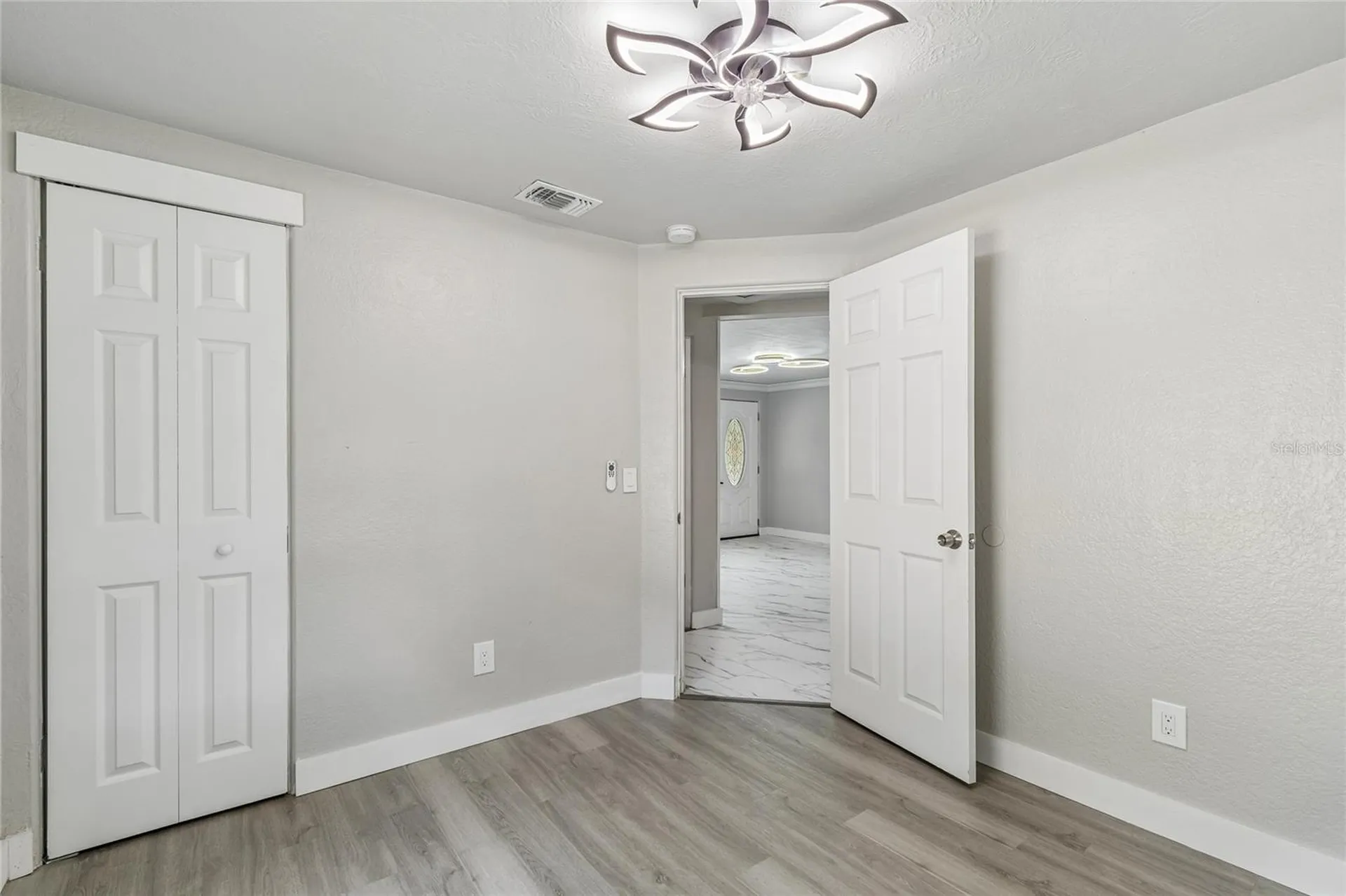 1614 E Maple Avenue Tampa FL 33604