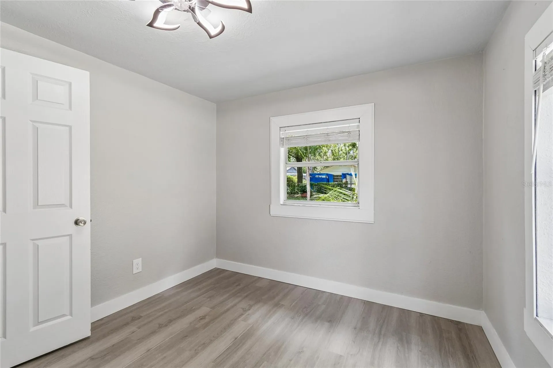 1614 E Maple Avenue Tampa FL 33604