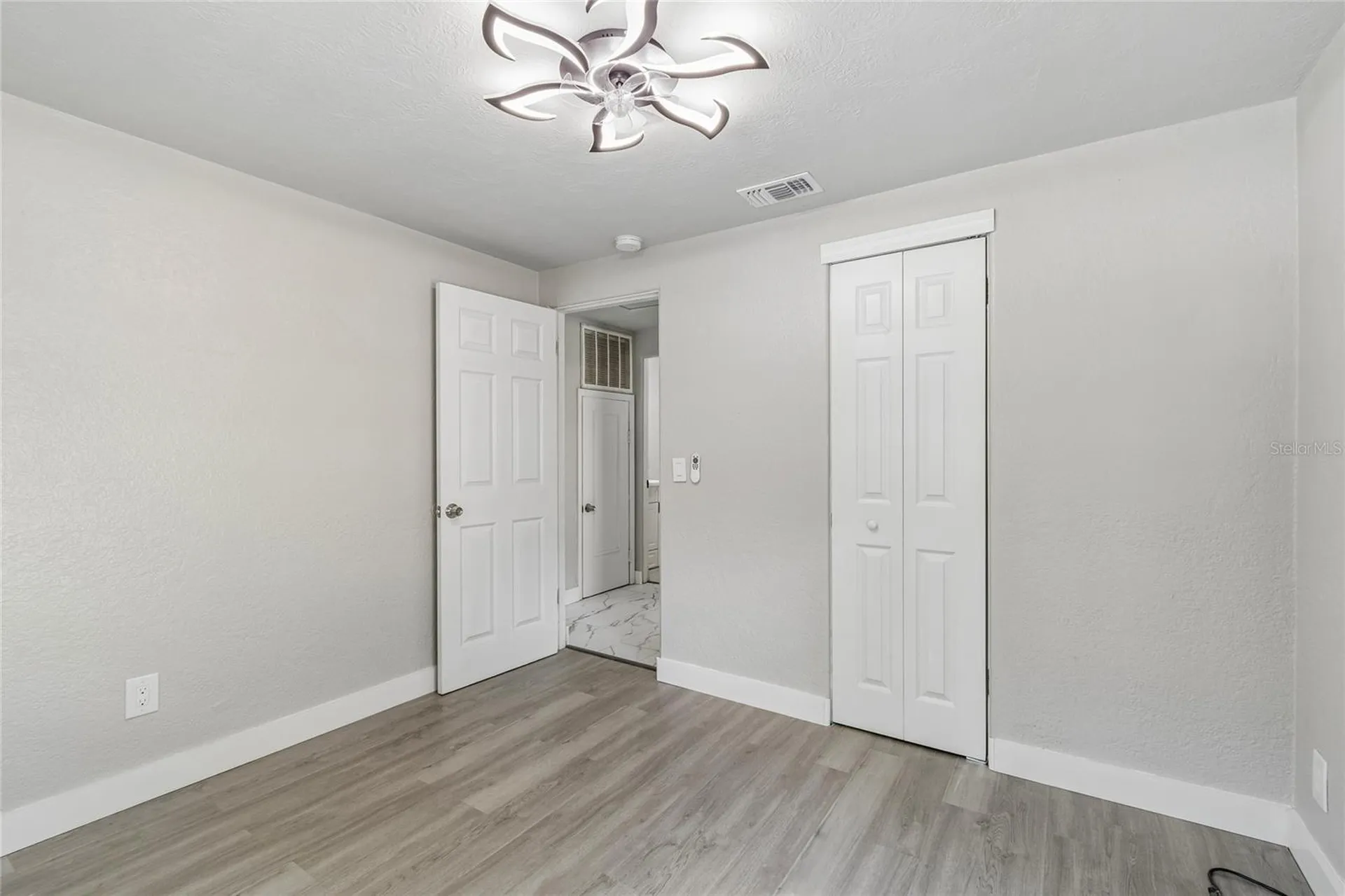 1614 E Maple Avenue Tampa FL 33604