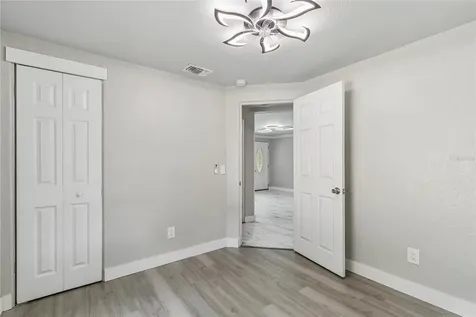 1614 E Maple Avenue Tampa FL 33604