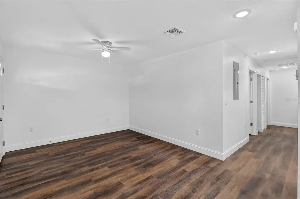 728 Henry Street Auburndale FL 33823