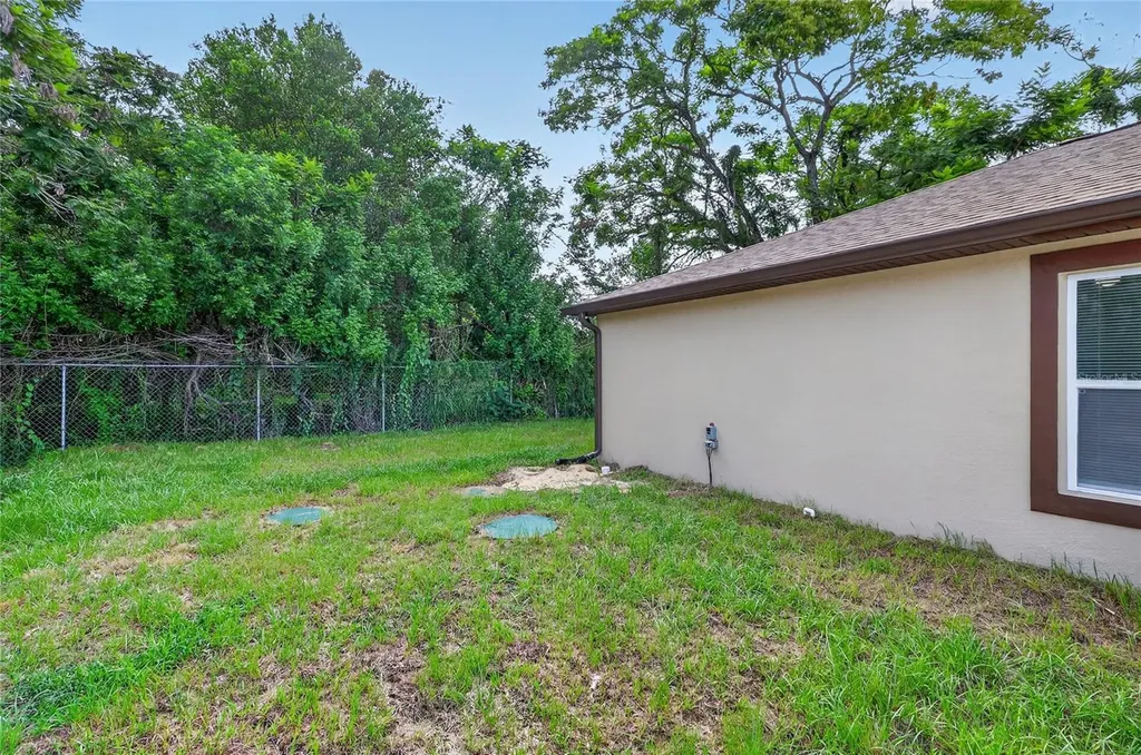 728 Henry Street Auburndale FL 33823