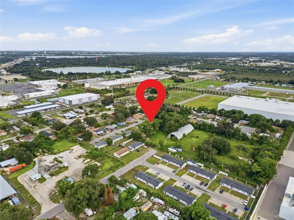 728 Henry Street Auburndale FL 33823