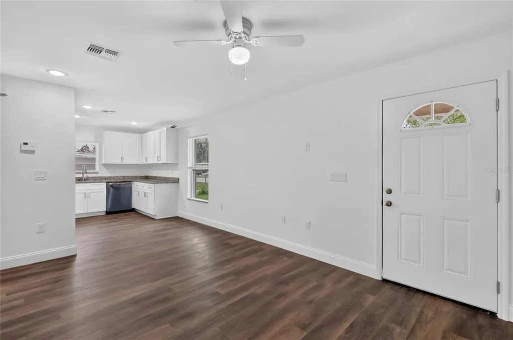 728 Henry Street Auburndale FL 33823