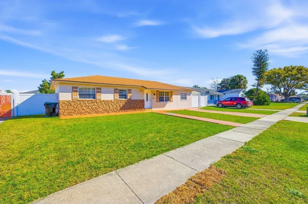 5681 Tulip Avenue Orlando FL 32839