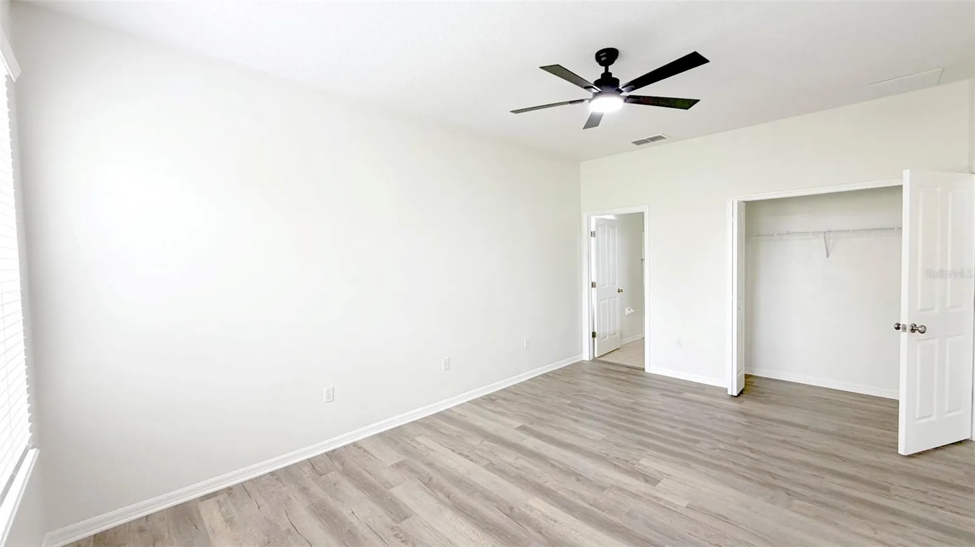 203 Madison Circle Davenport FL 33896