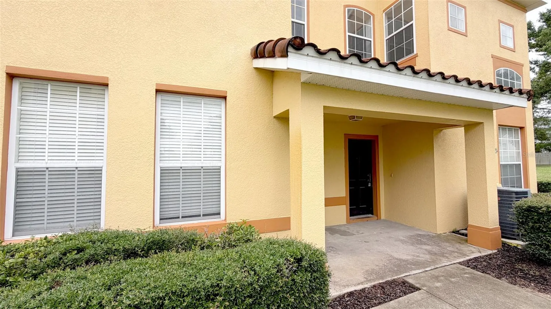 203 Madison Circle Davenport FL 33896