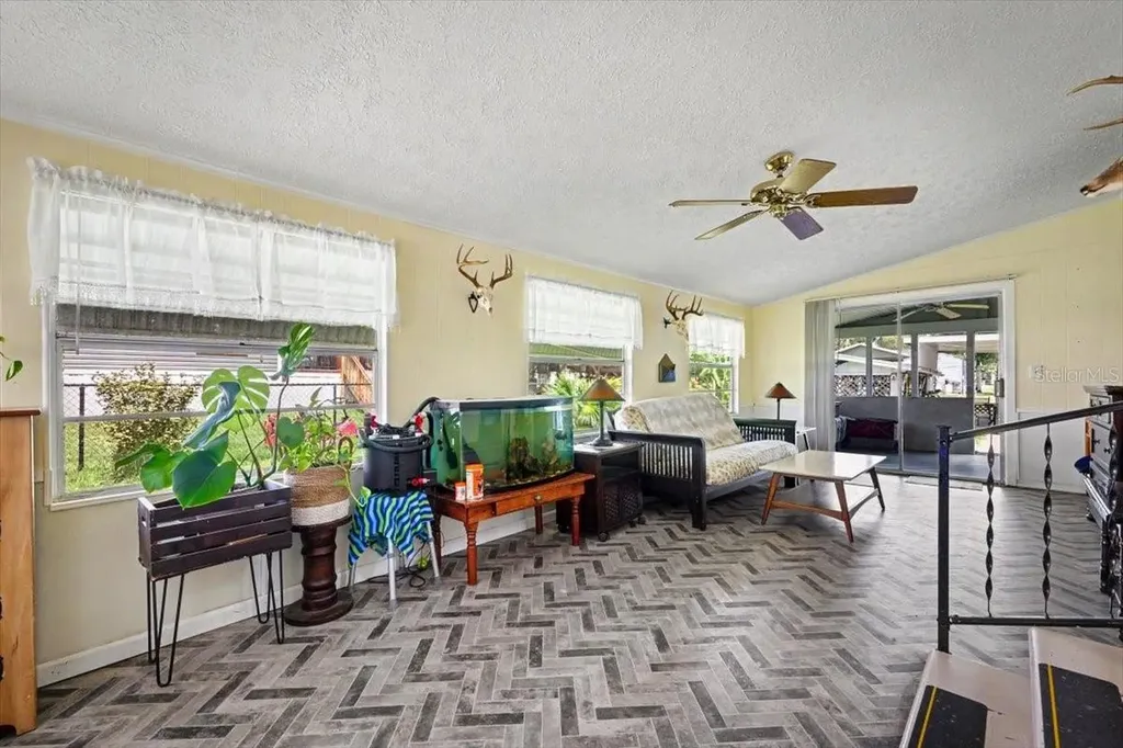 104 Edgewater Road Satsuma FL 32189