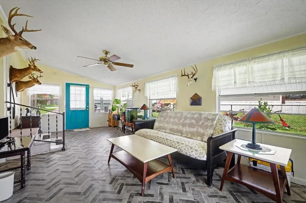 104 Edgewater Road Satsuma FL 32189