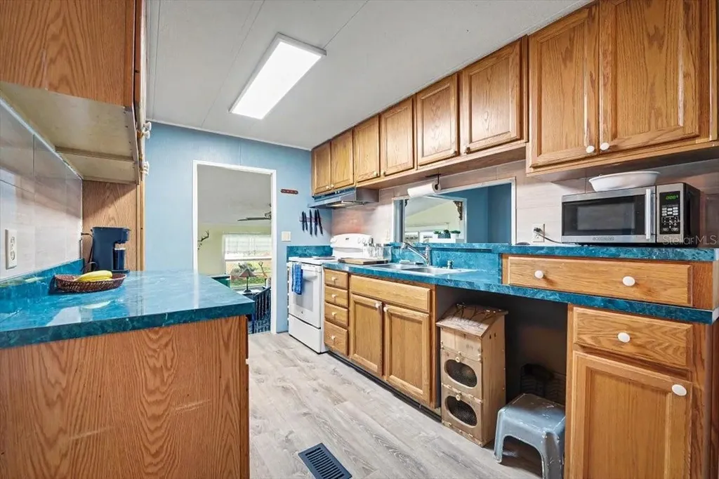 104 Edgewater Road Satsuma FL 32189