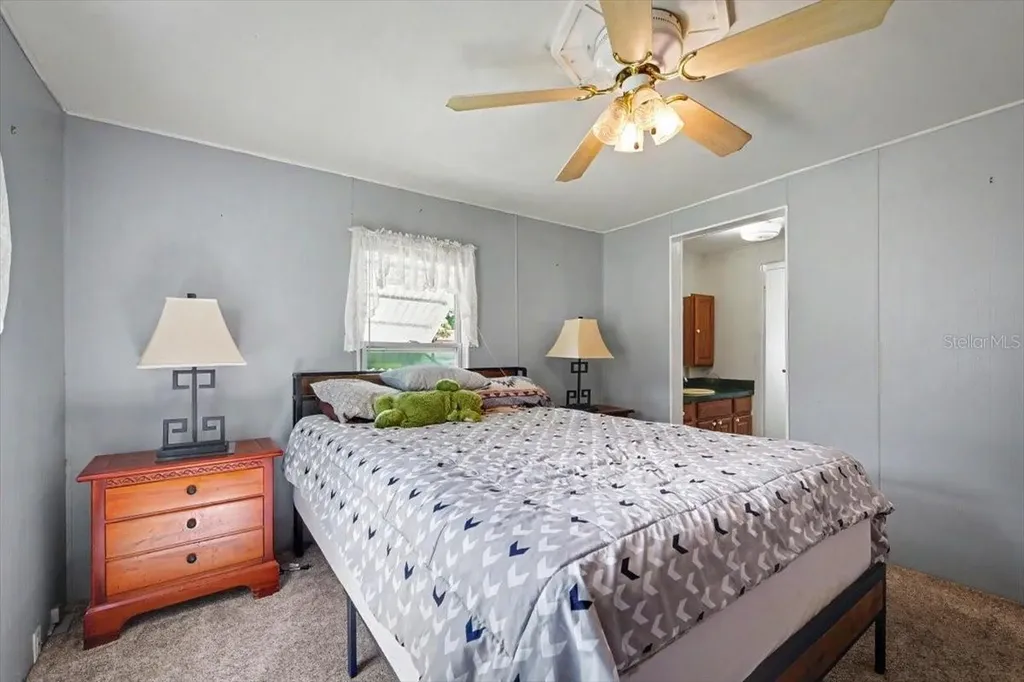 104 Edgewater Road Satsuma FL 32189