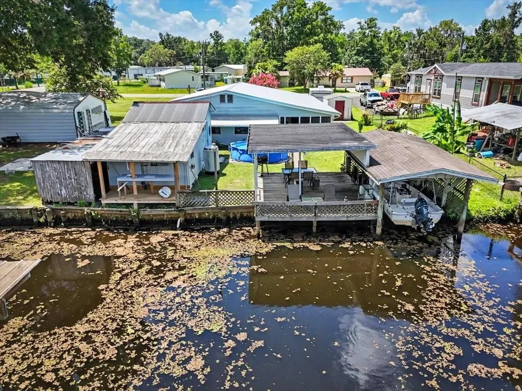 104 Edgewater Road Satsuma FL 32189