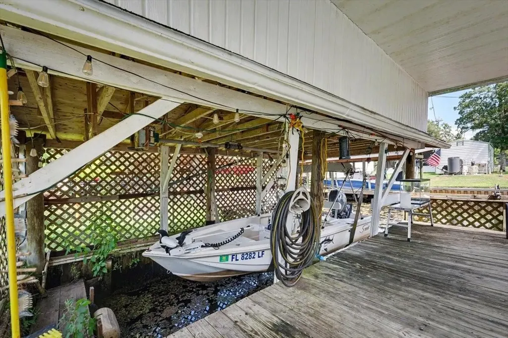 104 Edgewater Road Satsuma FL 32189
