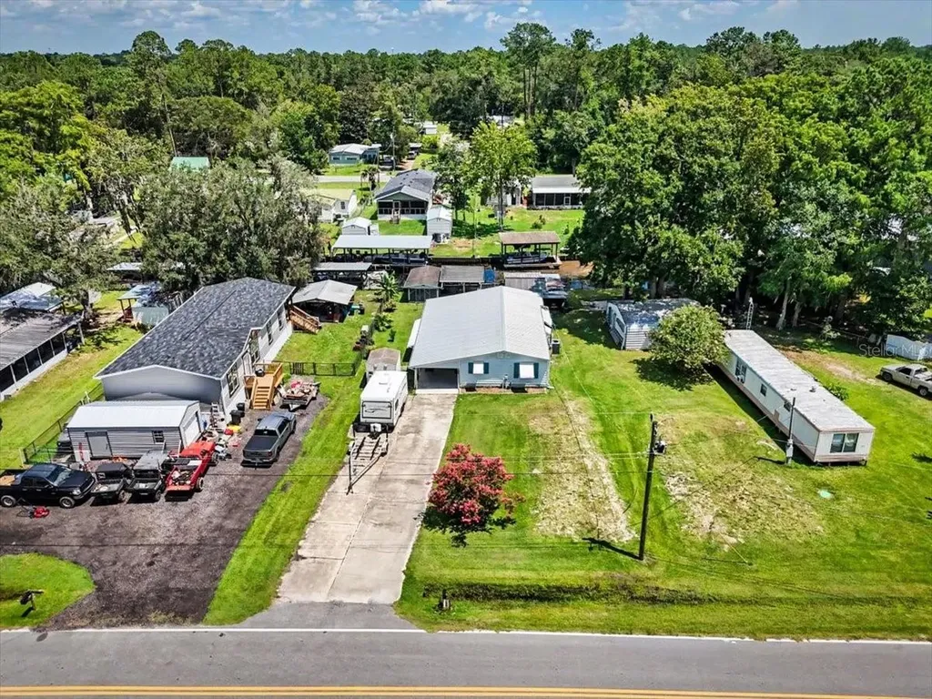 104 Edgewater Road Satsuma FL 32189