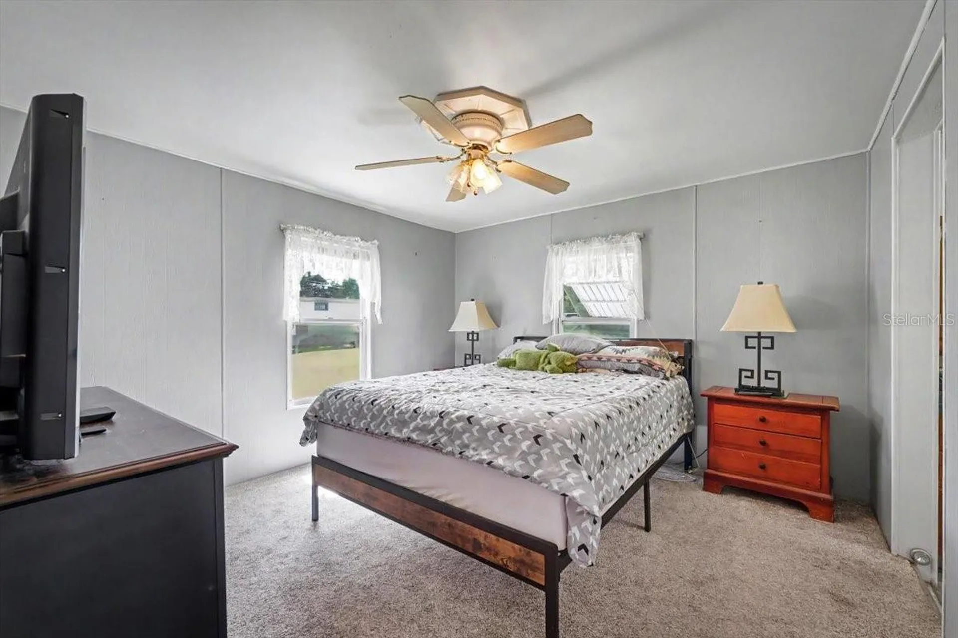 104 Edgewater Road Satsuma FL 32189