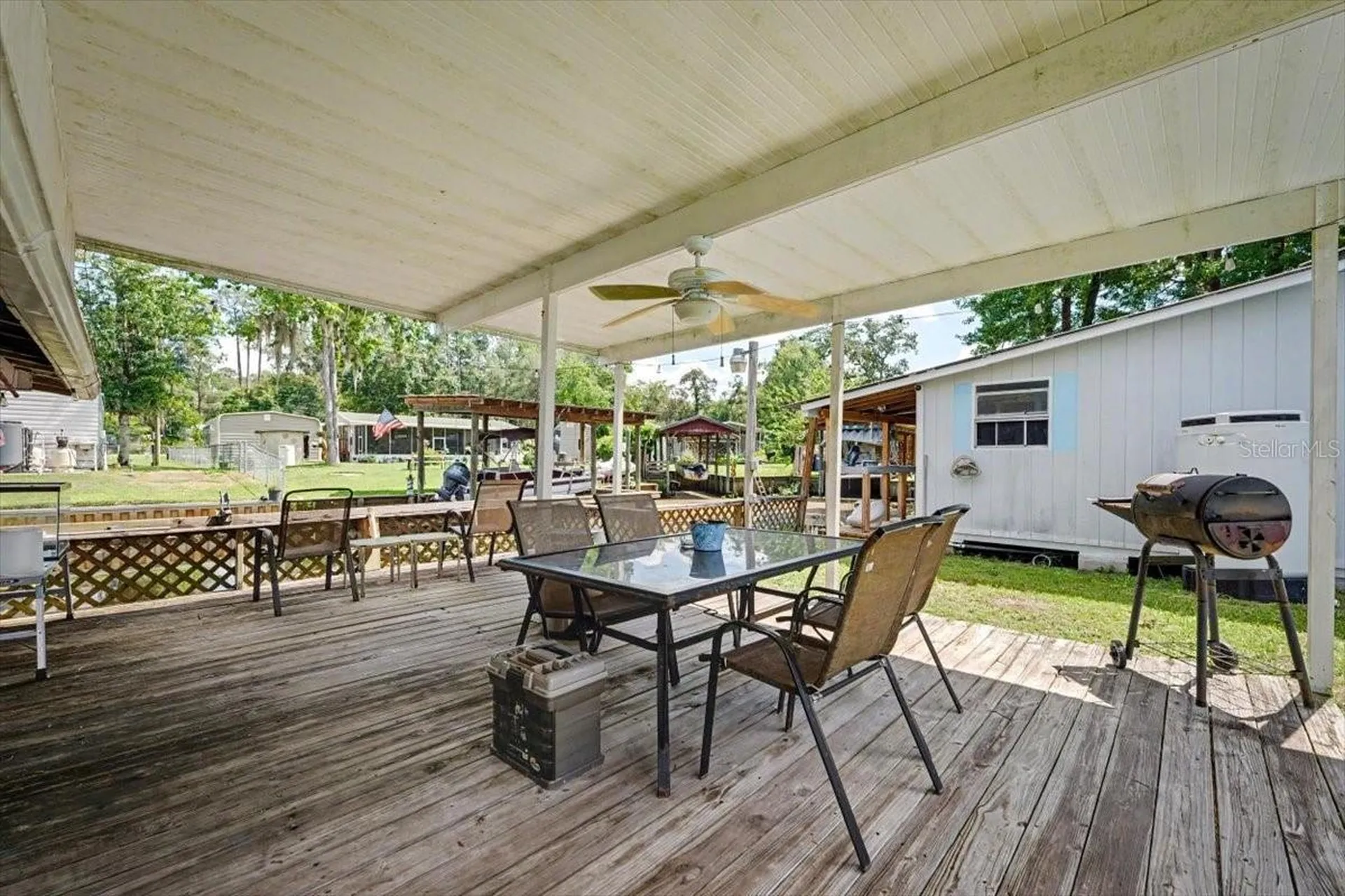 104 Edgewater Road Satsuma FL 32189