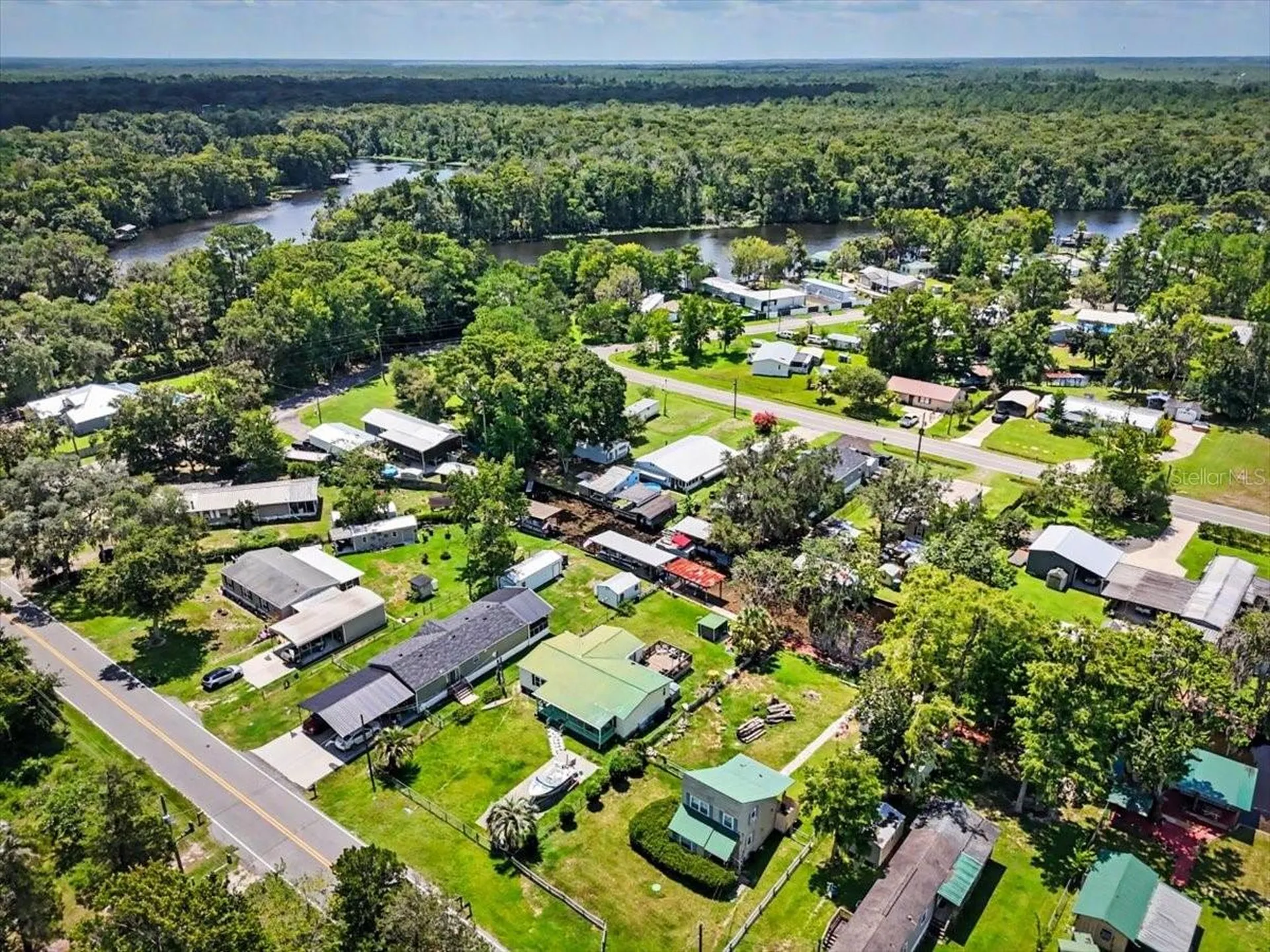 104 Edgewater Road Satsuma FL 32189