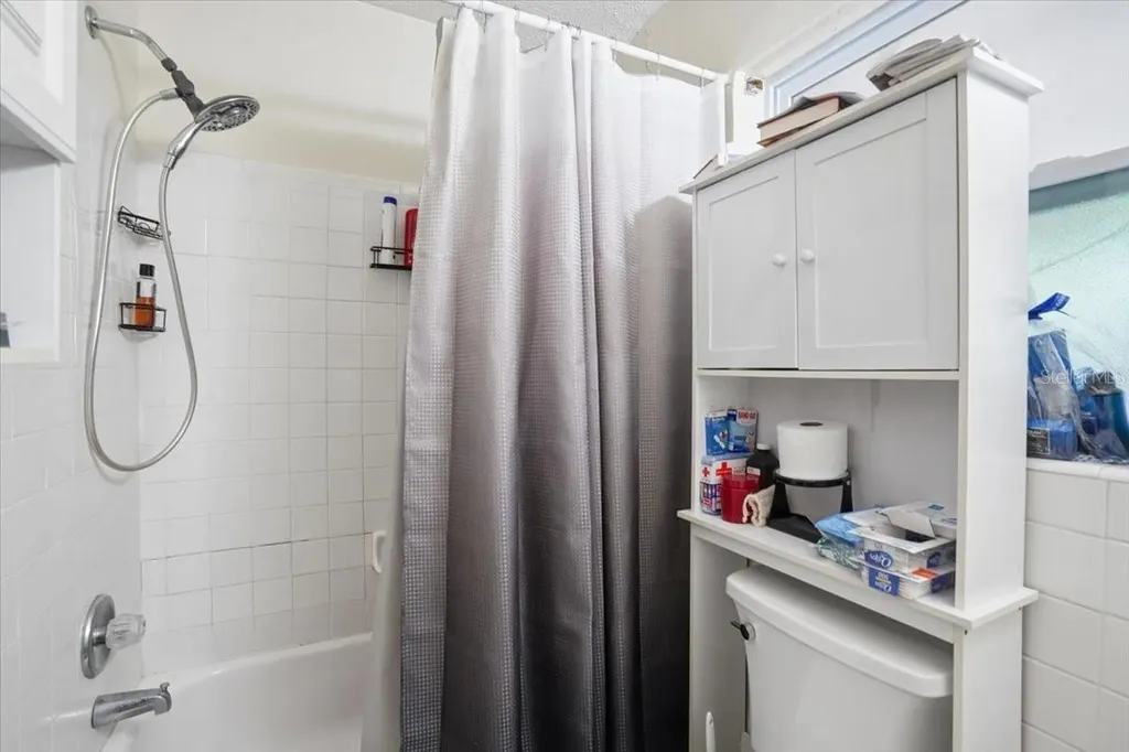 526 12th Avenue S St Petersburg FL 33701