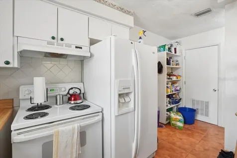 526 12th Avenue S St Petersburg FL 33701