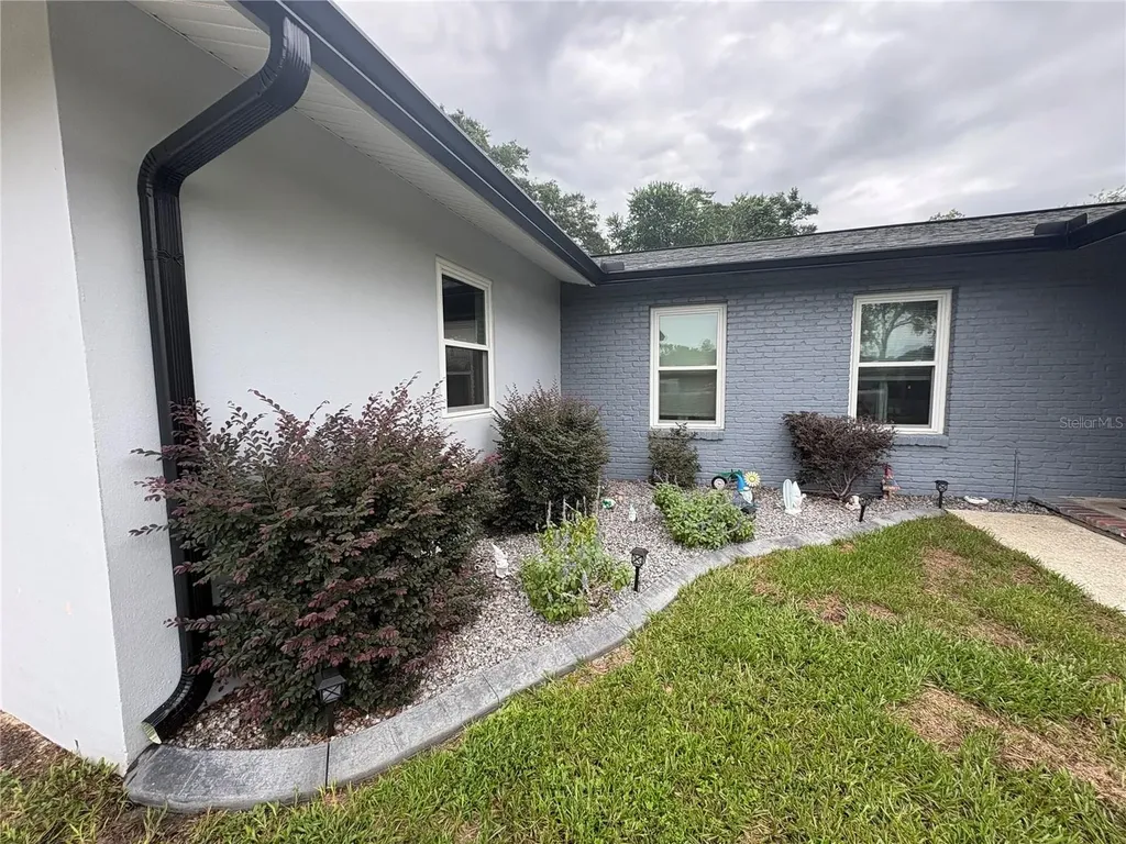 9216 N Abbot Drive Citrus Springs FL 34434