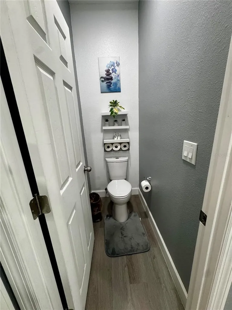 32831 Forest Avenue Leesburg FL 34788