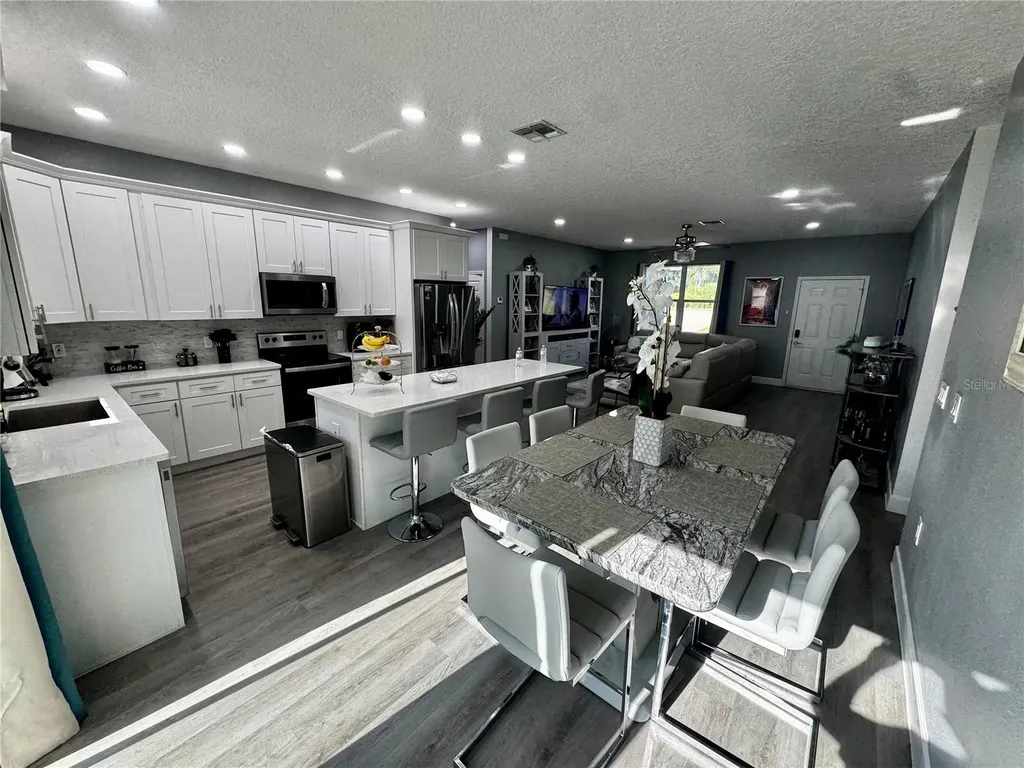 32831 Forest Avenue Leesburg FL 34788