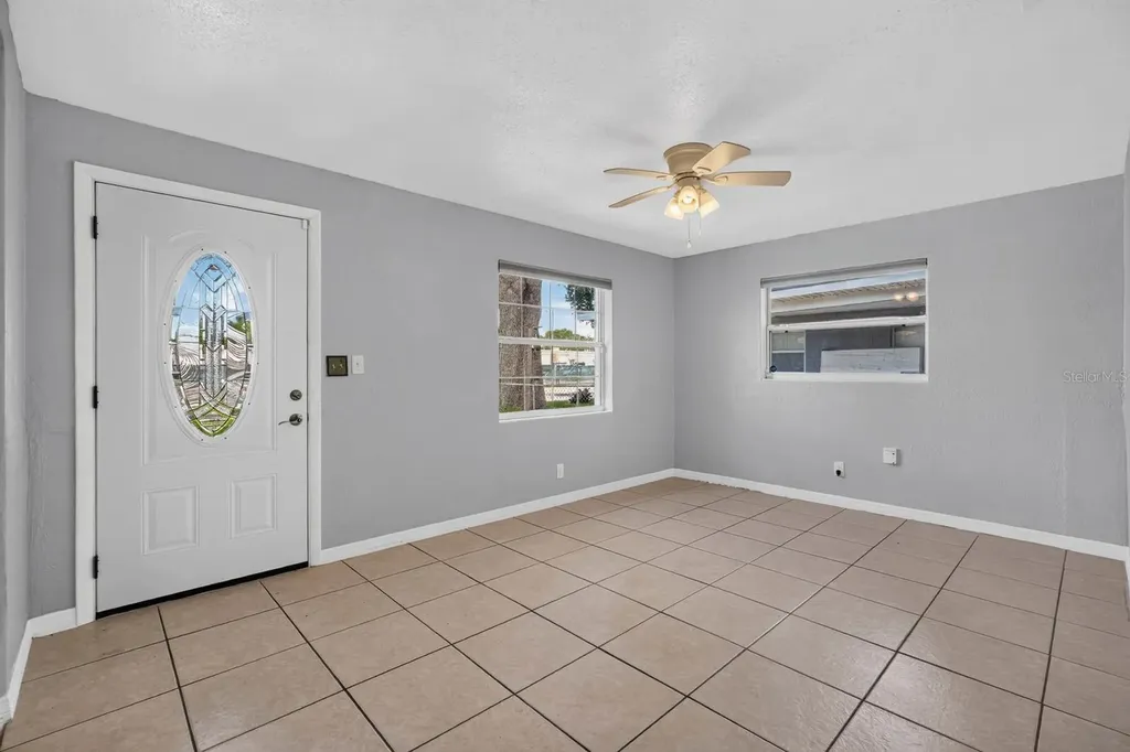 736 S Caroline Street Daytona Beach FL 32114