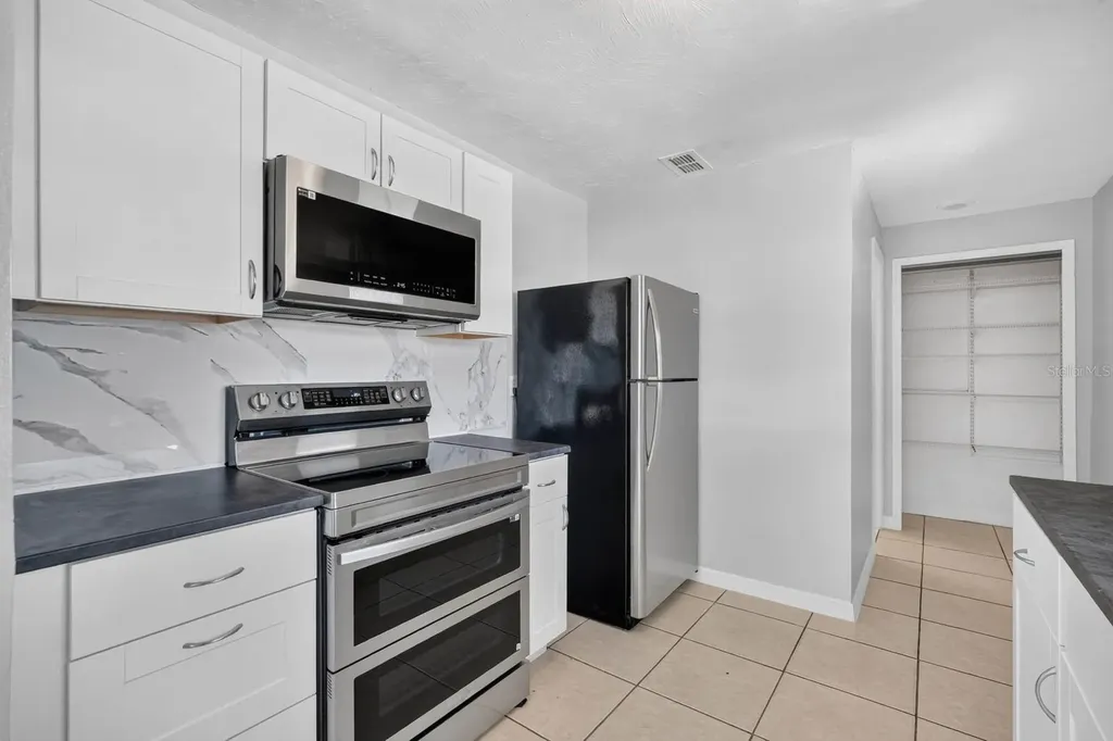 736 S Caroline Street Daytona Beach FL 32114