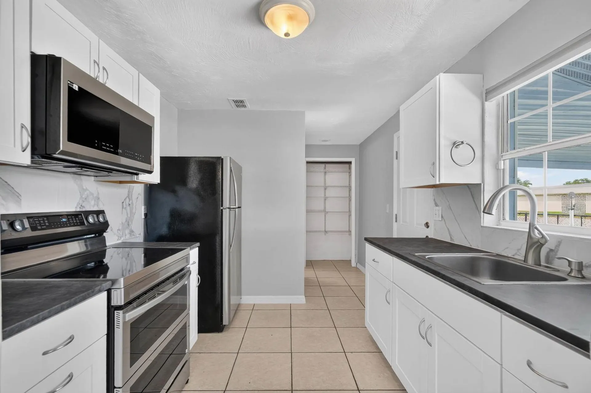 736 S Caroline Street Daytona Beach FL 32114