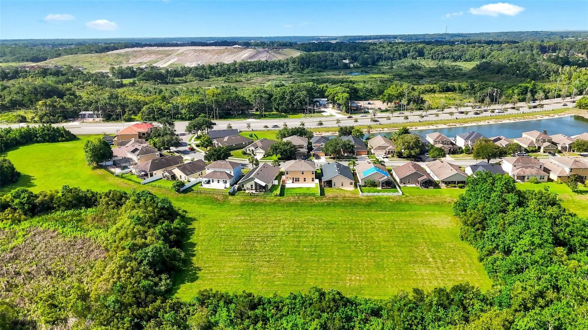 2391 Sabastian Street Mount Dora FL 32757