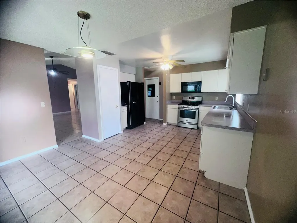 12123 Agana Street Orlando FL 32837