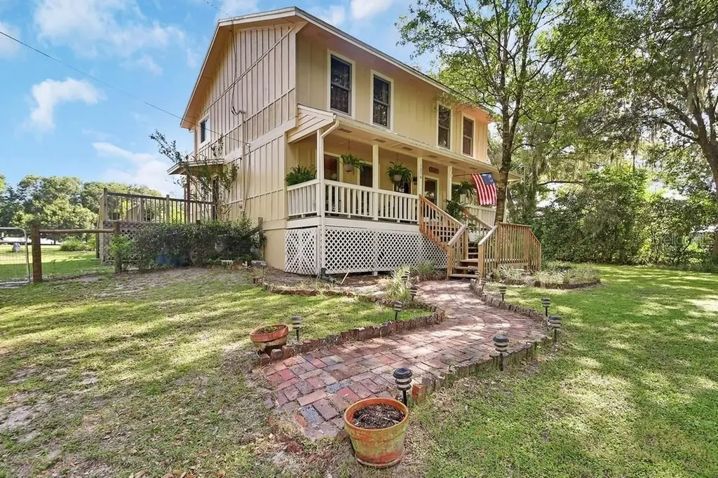 1379 Taylor Road W Deland FL 32720