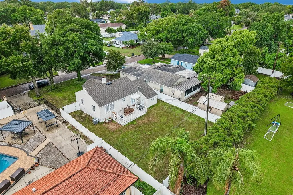 624 Kerneywood Street Lakeland FL 33803