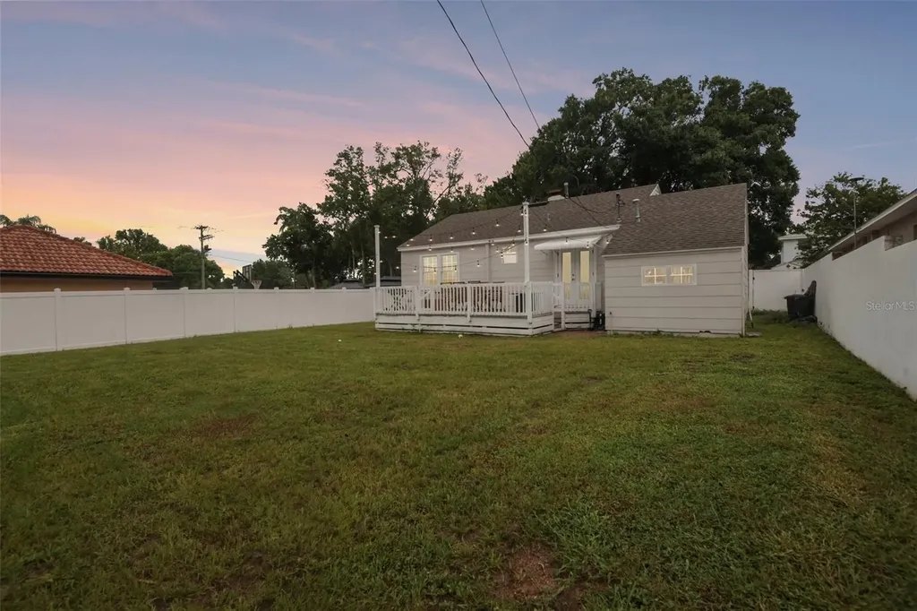 624 Kerneywood Street Lakeland FL 33803
