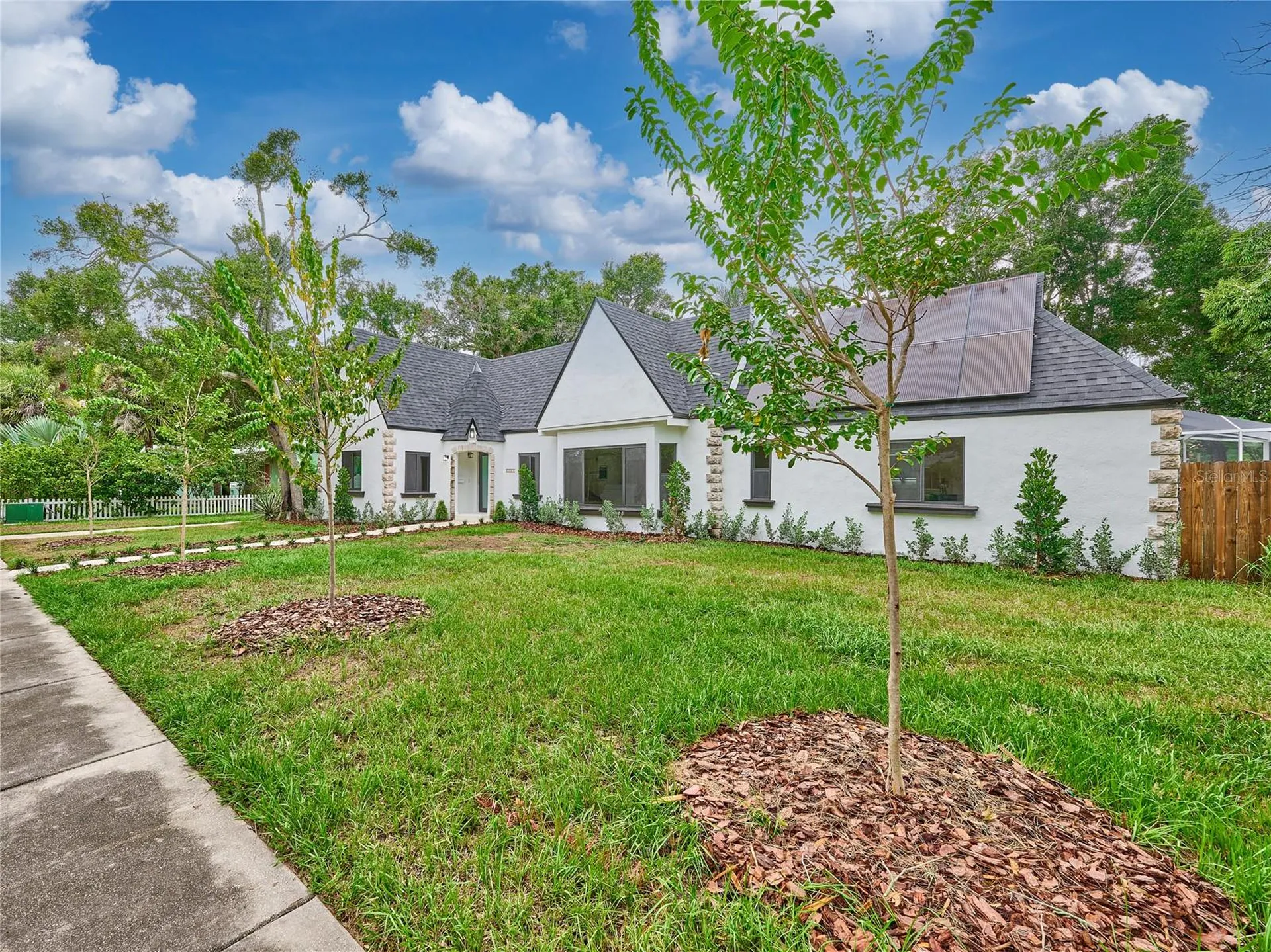 5209 2nd Avenue N St Petersburg FL 33710