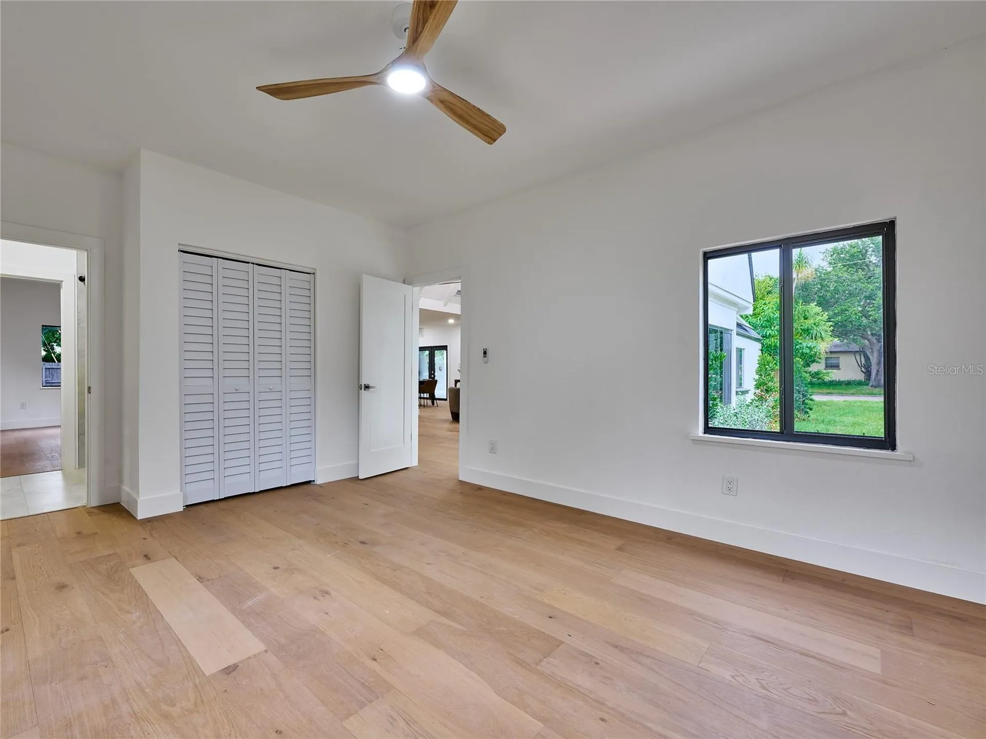 5209 2nd Avenue N St Petersburg FL 33710