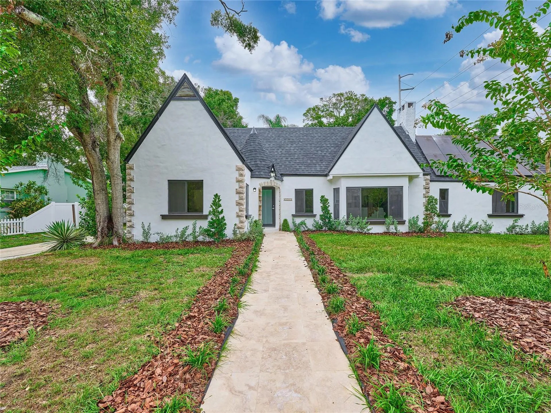 5209 2nd Avenue N St Petersburg FL 33710