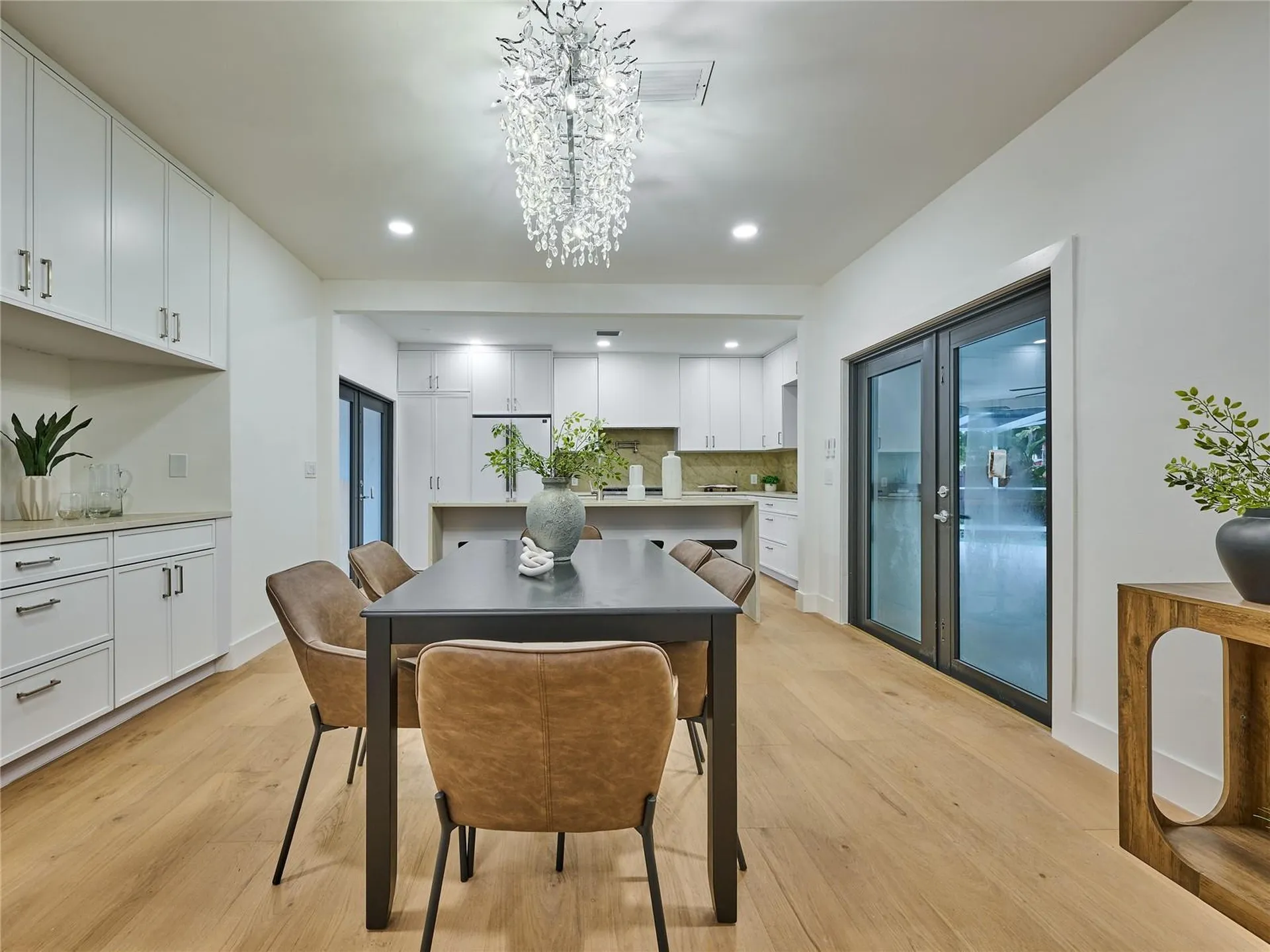 5209 2nd Avenue N St Petersburg FL 33710