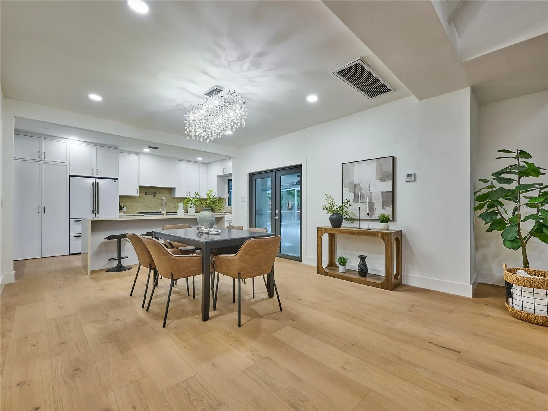 5209 2nd Avenue N St Petersburg FL 33710