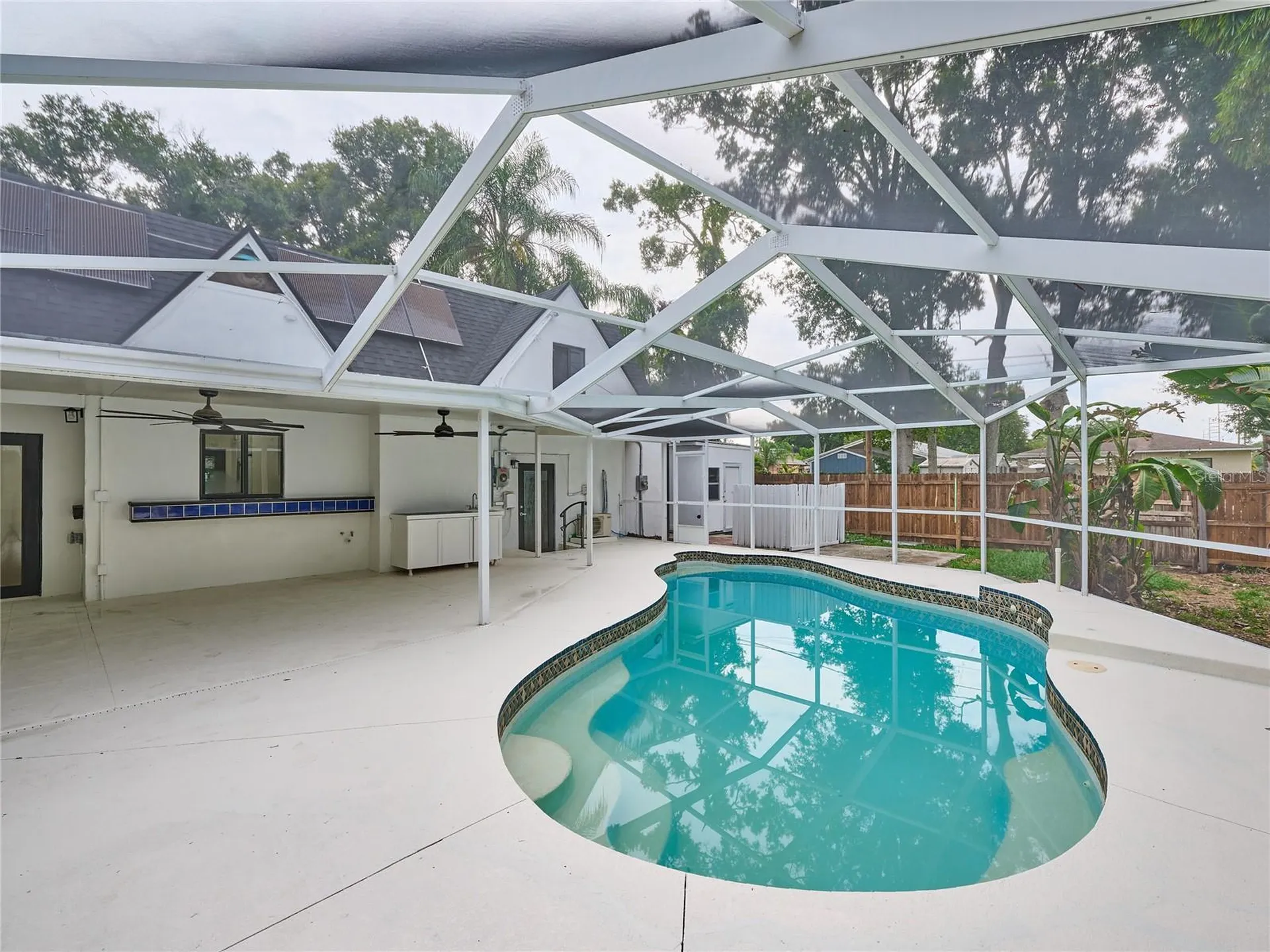 5209 2nd Avenue N St Petersburg FL 33710