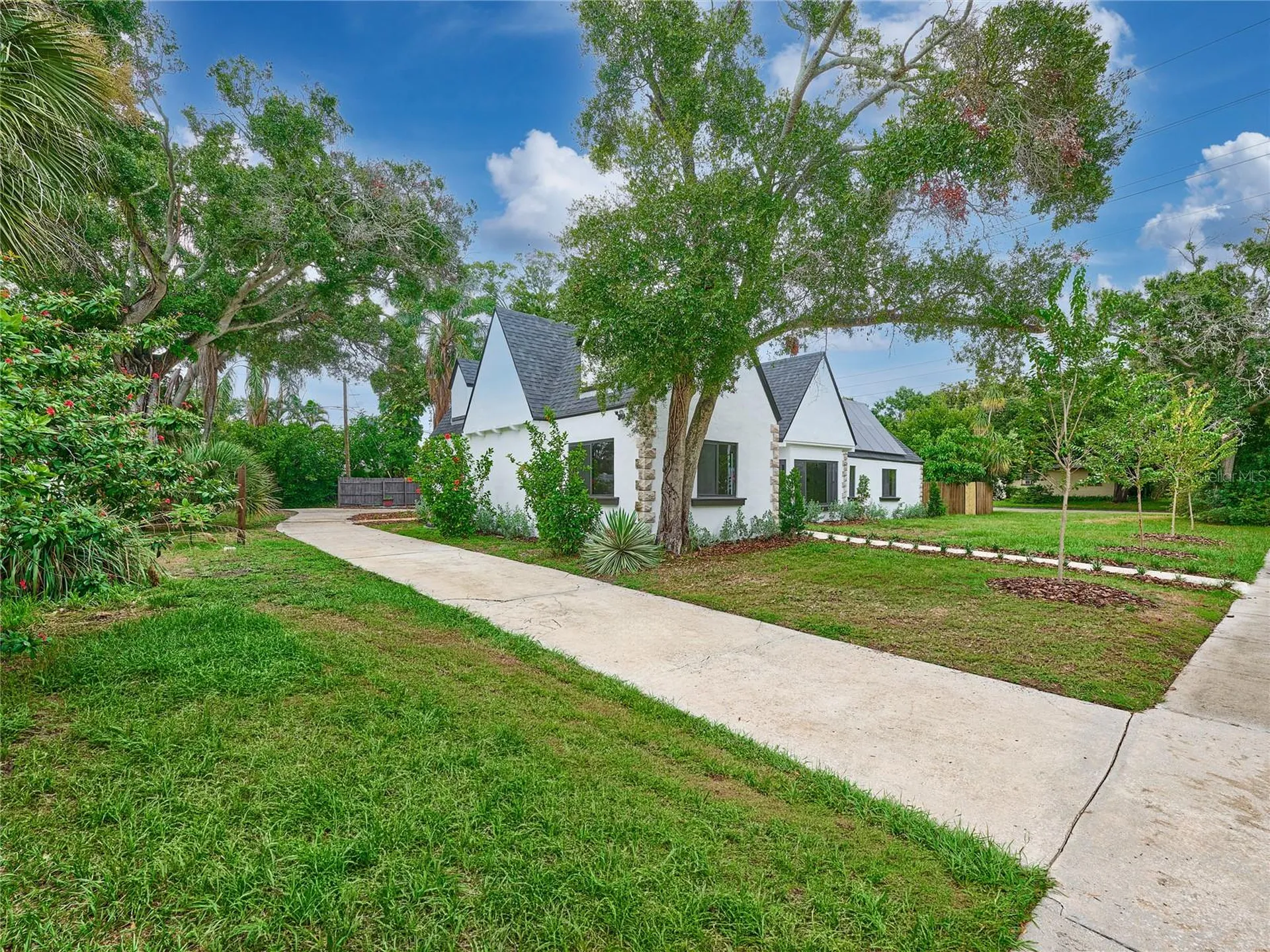 5209 2nd Avenue N St Petersburg FL 33710