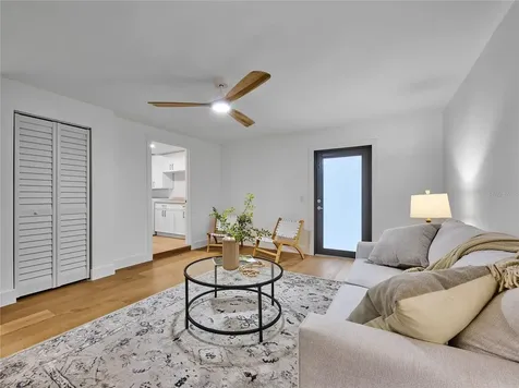 5209 2nd Avenue N St Petersburg FL 33710