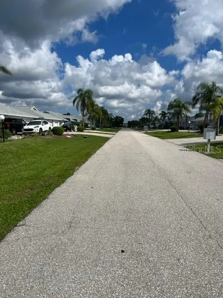 6527 Hamlet Drive Englewood FL 34224